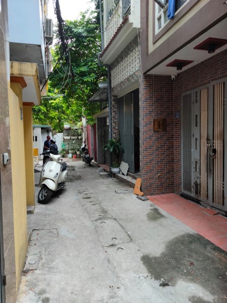 Chủ cần bán gấp nhà Hoàng Mai 63m2, 4 tầng, kinh doanh sầm uất, chỉ nhỉnh 7,85 tỷ