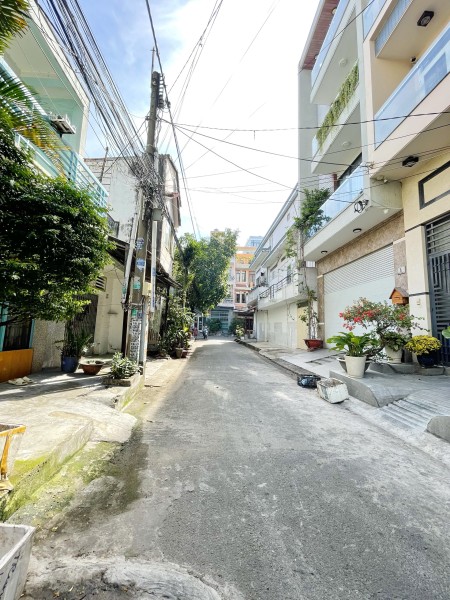 Bán gấp nhà 3 lầu sân thượng mặt tiền Đường Số chợ Tân Mỹ, Q7
