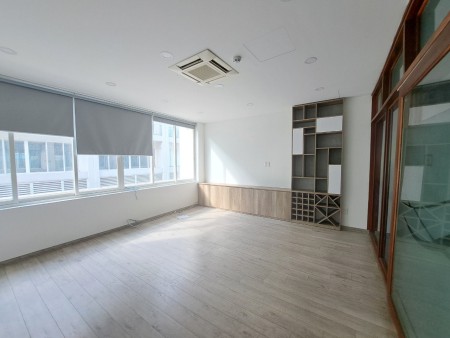 Cho thuê Shophouse Saritown giá bao thuê 110tr full nội thất