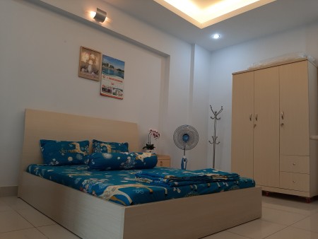 Chính chủ cần cho thuê phòng khép kín ở phường Thảo Điền giá rẻ, nội thất đầy đủ, sạch sẽ.