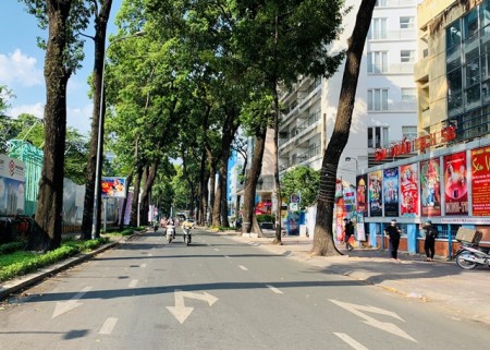 Định cư Mỹ, cô tôi cần bán nhà mặt tiền Nguyễn Thông, P9, Q3 (5.3x17m, 3 tầng), giá chỉ 34 tỷ TL