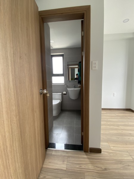 Bán căn hộ Bcons greenview view hồ bơi giá 1,550 tỷ (bao sổ Hồng)