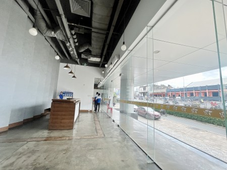Cho thuê mặt bằng kinh doanh 230 - 425m² tại trung tâm Quận 8