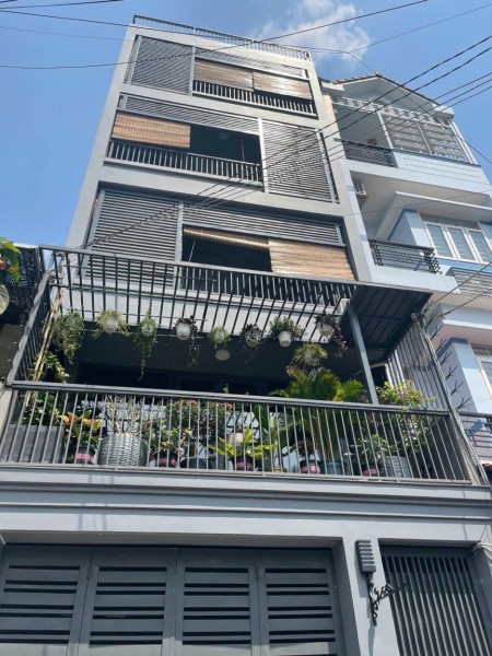 Bán CHDV hẻm xe tải, 300m2, 11 phòng, dòng tiền 60tr/th, 76m2, Huỳnh Tấn Phát, Q7