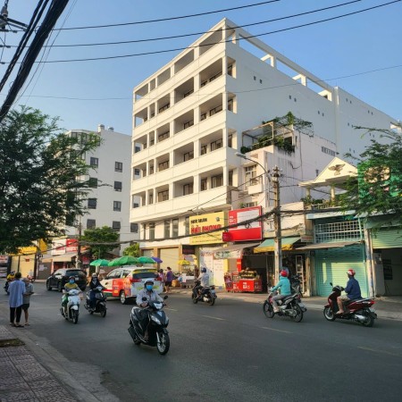 Bán tòa khách sạn 4 sao MT Lý Tự Trọng Q.1- 15x25m- H + 10 tầng- TN: 1.5 tỷ/th - 200 tỷ