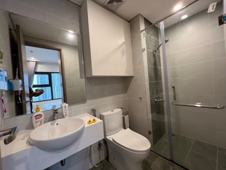 2N+1, 2WC full đồ 64m ban công Đông Nam chỉ 11.5 triêu/tháng Vinhomes Smart City
