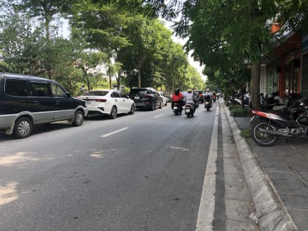 Bán nhà ngõ đường Bưởi, 5 tầng, 45M2, giá 3,6 tỷ