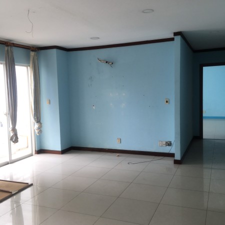 Cần cho thuê gấp căn hộ Quốc Cường Quận 7, Dt : 145m2, 3PN, Giá : 9tr/th,