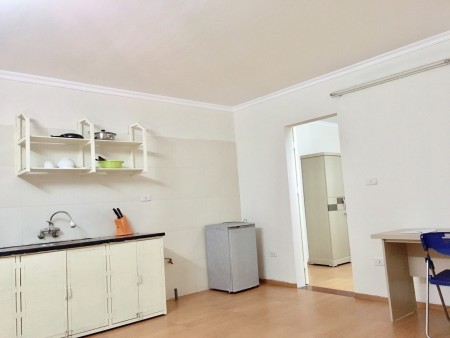 Cho thuê căn hộ ở Q. Long Biên - 45m² 1PN 1PK ban công sáng thoáng đủ đồ gần bệnh viện Tâm Anh