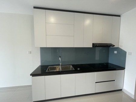 Cho thuê căn 2PN VInhomes Quận 9, có bếp rèm giá 7 triệu