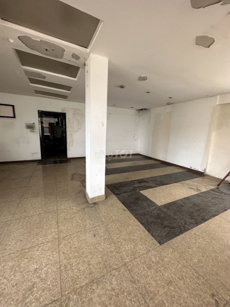 Cho thuê nhà góc 2 mặt tiền Hai Bà Trưng, diện tích 5x30, Phường Bến Nghé, Quận 1, giá rẻ 80 triệu