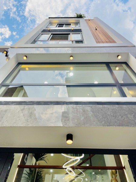 Nhà chính chủ HXH view Landmark đường Hoàng Hoa Thám, P.7, Bình Thạnh