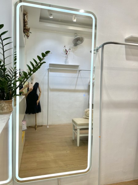 Cần sang nhượng MBKD thời trang MT 3.5m, 70m2 x 2 tầng, mặt phố Nguyễn Lương Bằng, Đống Đa, HN.