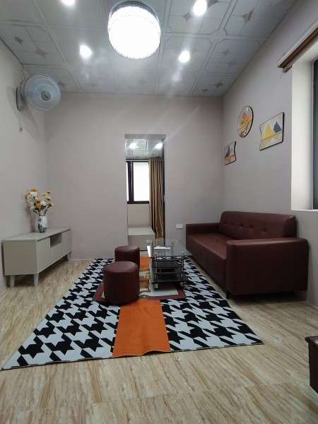 Bán căn hộ tại tập thể C6 Tập thể Kim Liên, 2pn, sổ riêng, công năng đầy đủ chỉ nhỉnh 1 tỷ