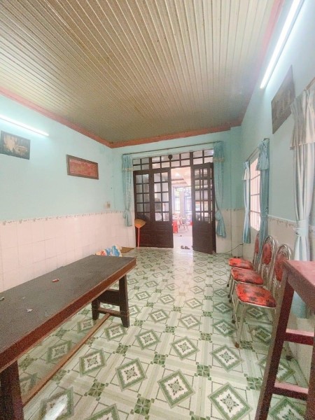 Bán nhà cấp 4 DT 77m² giá 645 triệu SHR đường D1, Tân An Hộ, Củ Chi