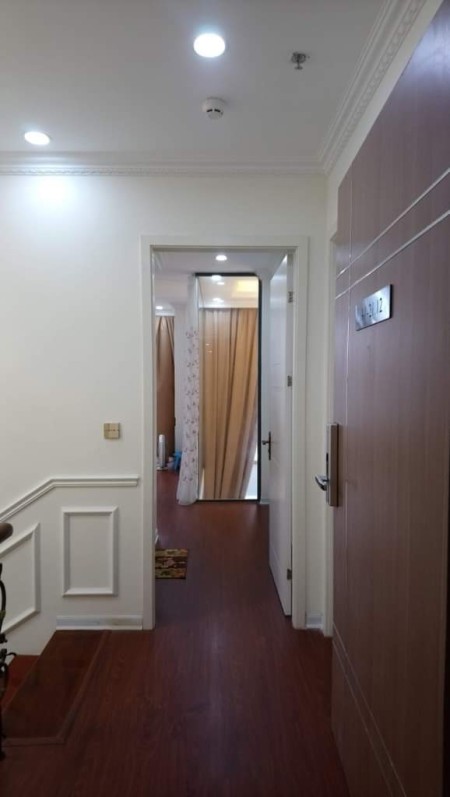 Bán căn hộ duplex Vinhome Gardenia - diện tích 100m2 - tầng trung - ban công đông nam