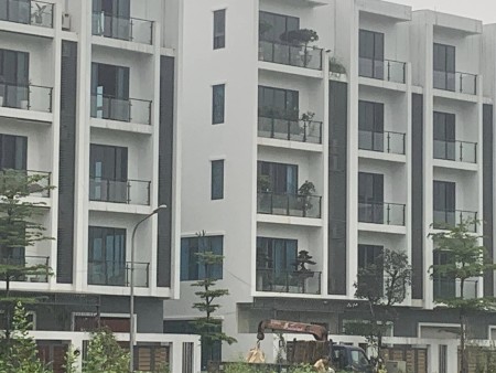 Bán liền kế mặt đường Hoàng Quốc Việt kéo dài - Cạnh Goldmarrk City 136 Hồ Tùng Mậu Hà Nội