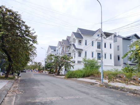 Bán 2 nền đất Kiến Á, đường Liên Phường kế bên KDC Phú Nhuận cần bán gấp, giá 66.5tr/m2