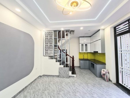 Bán nhà Nguyễn An Ninh, Hoàng Mai 50m2, 5 tầng giá nhỉnh 2 tỷ