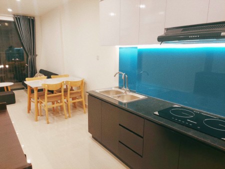 Cho thuê căn hộ 2PN full nội thất gỗ 6,5 triệu tại Vinhomes Quận 9