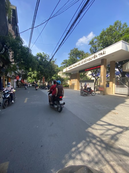 Nhà đẹp phố Khương Trung, Full nội thất. Giá 3,8 tỷ có thương lượng