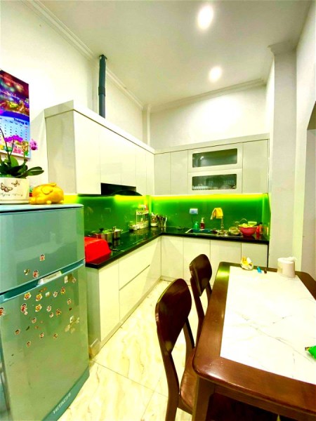 Bán nhà Lương Khánh Thiện, Hoàng Mai, 4 tầng, giá đẹp