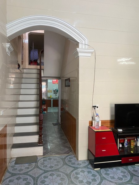 Bán nhà 2 tầng ngõ đường Tôn Thất Tùng p Hưng Dũng tp Vinh