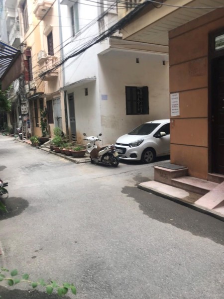 Bán gấp Trần Quốc Hoàn, phân lô, ô tô kd Cầu Giấy