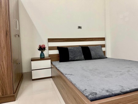 Bán nhà phân lô quân đội, Hoàng Quốc Việt, Cầu Giấy, oto đỗ cửa, 100m2 chỉ nhỉnh 12tỷ