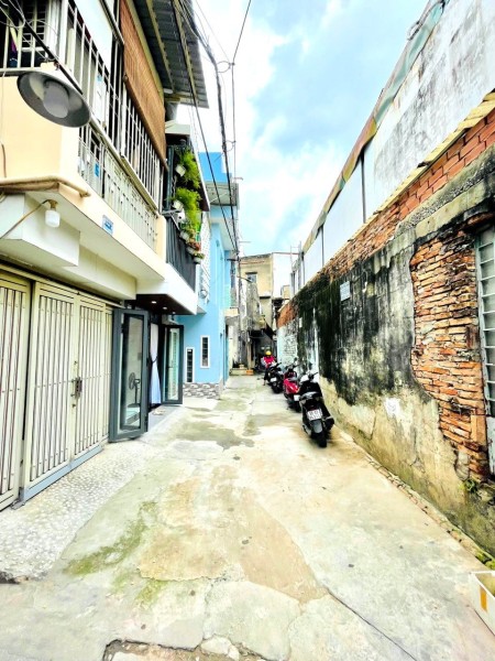 Bán nhà Lê Quang Định, p5, Bình Thạnh, 3.5x10m 2 lầu, giá rẻ 3.9 tỷ