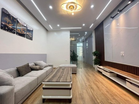 Bán nhà nhỉnh 6 tỷ siêu phẩm Thạch Bàn, Long Biên, 48m x 6 tầng, mặt tiền 4,3m