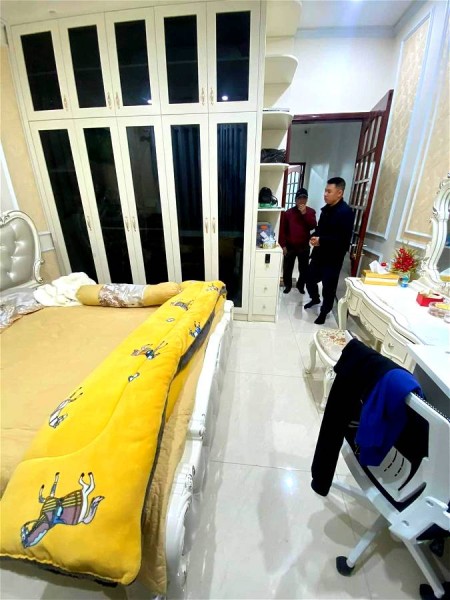 Đi đến slide 4
