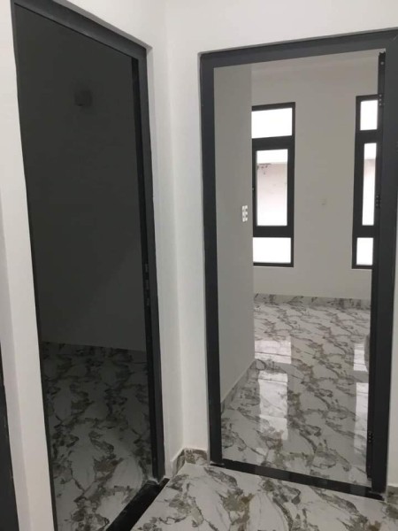 Bán nhà 4 tầng ngay mặt đường Nguyễn Thị Thập Quận 7 S: 34m2 Giá: 6,980 tỷ.