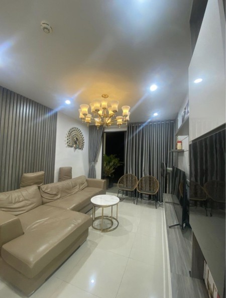 Tôi chuyển công tác cần bán căn đang ở Hà Đô Q10 87m2, view hồ bơi thoáng mát