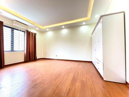 Bán nhà lô góc 2 thoáng – full nội thất – trung tâm La Khê Hà Đông