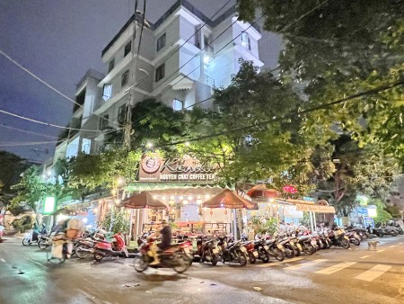 Bán gấp căn hộ dịch vụ góc 2 mặt tiền Đường Số Tân Kiểng, Q7