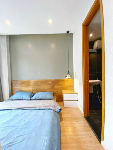 Chính chủ cần cho thuê căn hộ 30m2 đường lớn nội bộ an ninh, có ban công trung tâm Quận 1, Quận 3