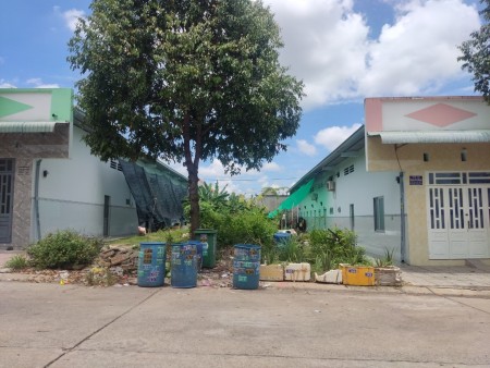Mở rộng quy mô nuôi Yến, Cần bán lô 300m2 ngay Khu đô thị và dãy trọ đang cho thuê kín