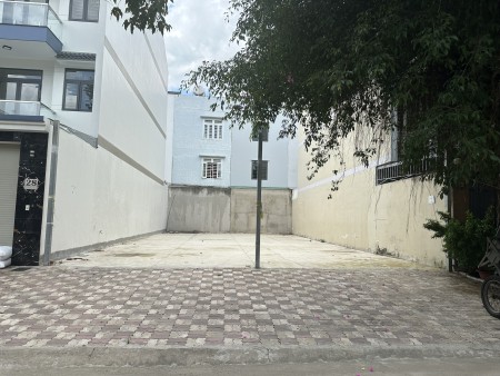 Nợ ngân hàng thanh lí mảnh đất 231m²(11x21m) 900tr/sổ và căn nhà trung tâm Thủ Dầu Một đang cho thuê