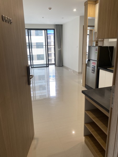 Chính chủ cần bán gấp căn hộ 2PN1WC nội thất cơ bản, giá 1,630 tỷ - Vinhomes Ocean Park