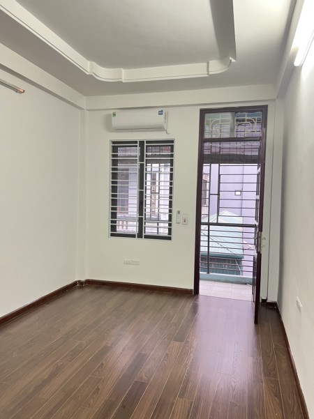 Cho thuê nhà nguyên căn giá rẻ khu vực Cầu Giấy