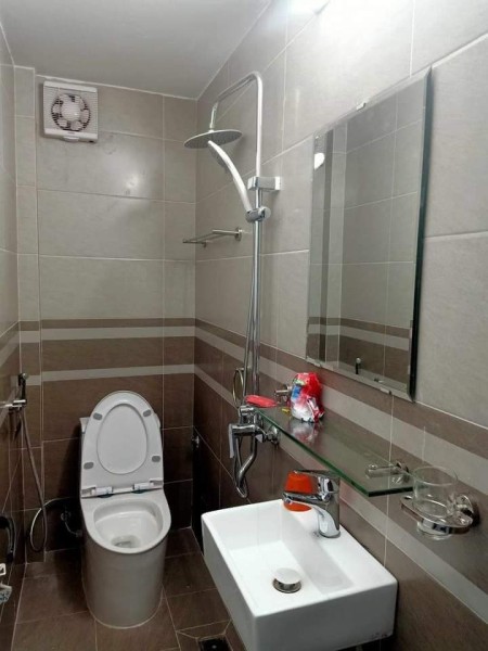 Bán nhà riêng tại phố Hoàng Cầu, 46m2 x 4 tầng, gần hồ, an sinh đỉnh, 3.8 tỷ TL 0333649396