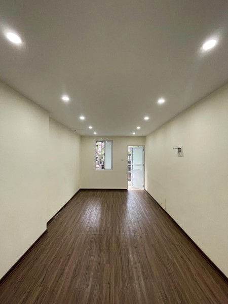 Cần bán nhà ở luôn phố Bạch Đằng chỉ 2,75 Tỷ