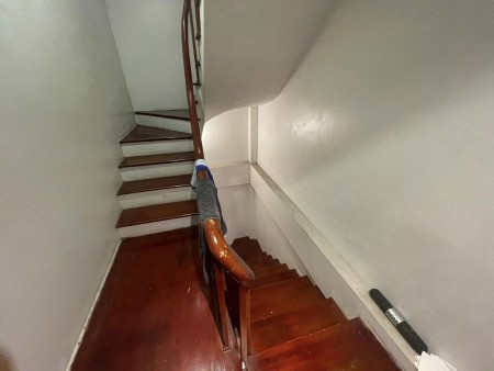 Bán nhà riêng Long Biên, Hà Nội, DT 40m2, MT 6m, nhỉnh giá 4 tỷ