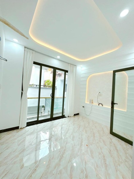 Siêu hot! Nhà đẹp đường Trường Sa, phường 12, Quận 3 giá 3tỷ2 gần Co.op Nhiêu Lộc