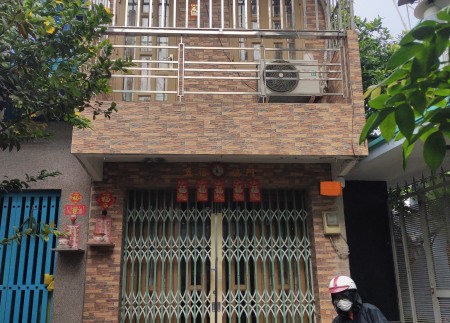 NHÀ KHU AN NINH, CHỖ ĐẬU Ô TÔ, GẦN SACOMBANK ÂU CƠ, 3.5 TỶ