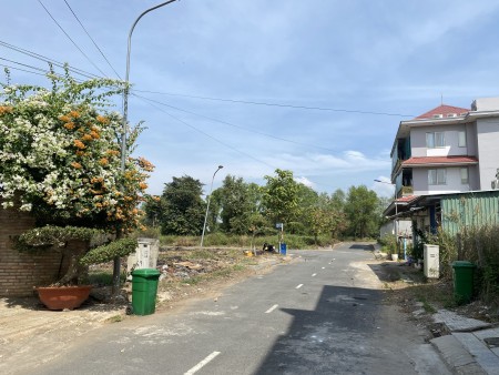 Thở ô xi đất biệt thự view sông 430m2 kế nhiều tiện ích quận 9 18tỷ989 cắt 5 tỷ