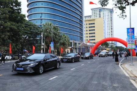 Bán nhà mặt Phố Huỳnh Thúc Kháng, Đống Đa 150m2, mặt tiền 8m lô góc 3 mặt thoáng
