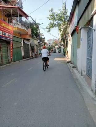 Bán nhà gần Hoa Lâm 35m, 4 tầng, giá 2.6 tỷ, quá rẻ, tiện ích bạt ngàn từ giá trị vô hình