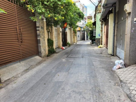 Mở bán nhà phố Nguyễn Văn Đậu , quận Phú Nhuận, duy nhất 1 căn với 62m2, giá chỉ nhỉnh 5 tỷ.